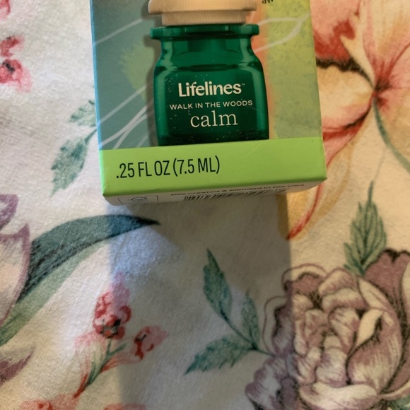 Lifelines Essential Oil Blend - Calm - Picture 4 of 6
